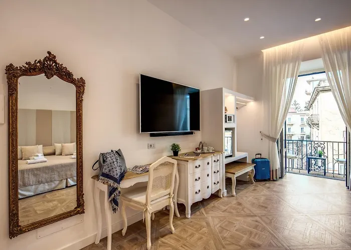 Sorrento Square Suites